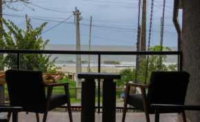 Sobrado amplo de FRENTE para o Mar em Itapoá